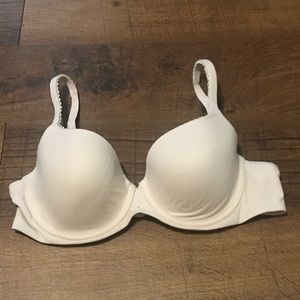 Victoria Secret 36C bra